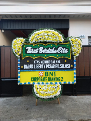 Papan Bunga Duka di Tanjung Medan